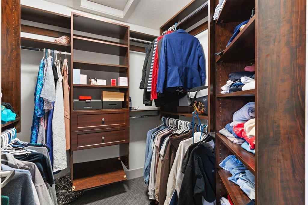 MLS® A2264939 - 269 Kinniburge Boulevard  in Kinniburgh North Chestermere, Residential