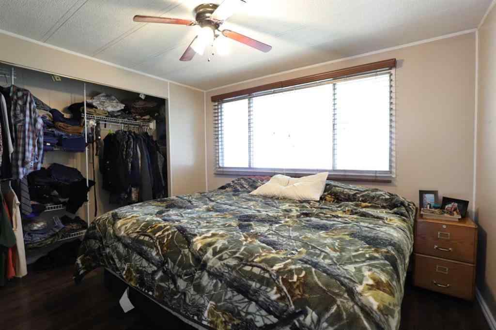 MLS® A2264942 - 290 2 Avenue NW in NONE Glenwood, Residential