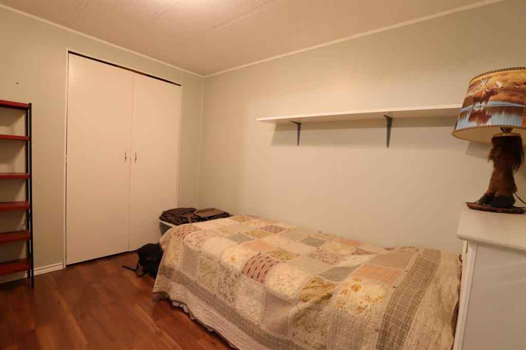 MLS® A2264942 - 290 2 Avenue NW in NONE Glenwood, Residential