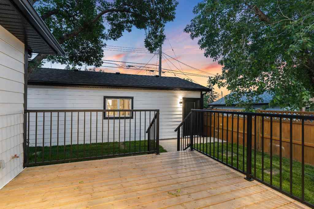 MLS® A2264944 - 4940 45 Street SW in Glamorgan Calgary, Residential