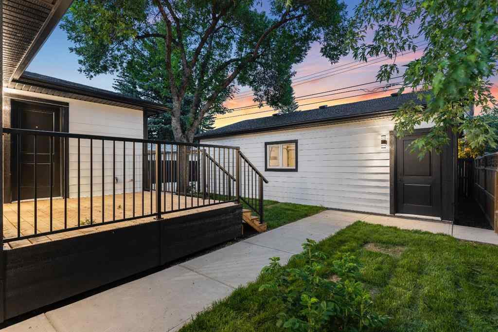 MLS® A2264944 - 4940 45 Street SW in Glamorgan Calgary, Residential