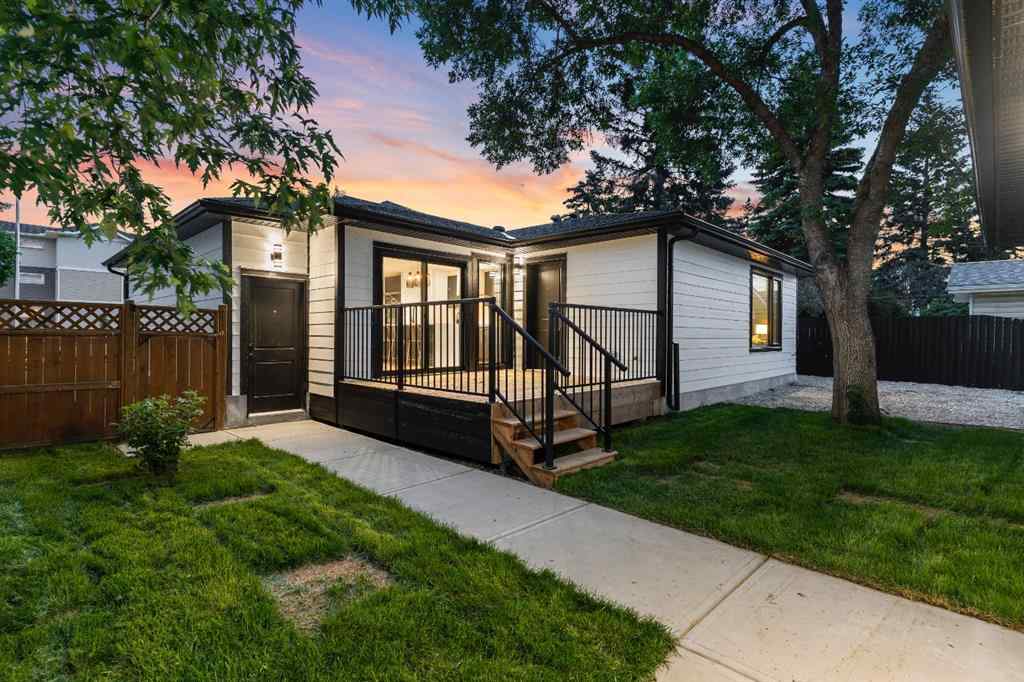 MLS® A2264944 - 4940 45 Street SW in Glamorgan Calgary, Residential