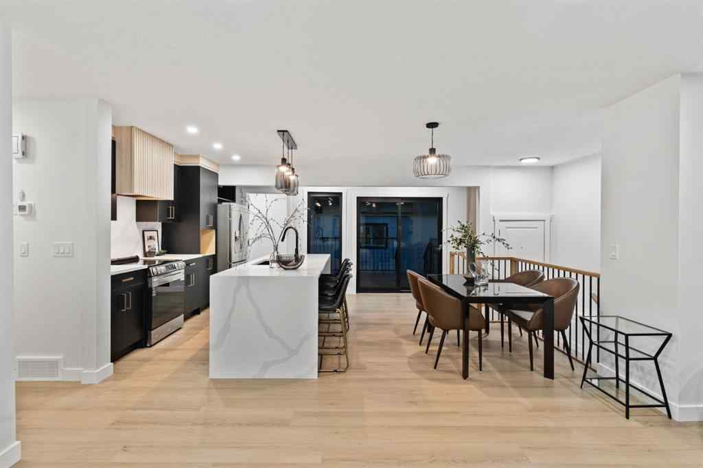 MLS® A2264944 - 4940 45 Street SW in Glamorgan Calgary, Residential