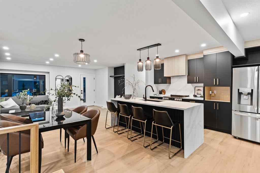 MLS® A2264944 - 4940 45 Street SW in Glamorgan Calgary, Residential