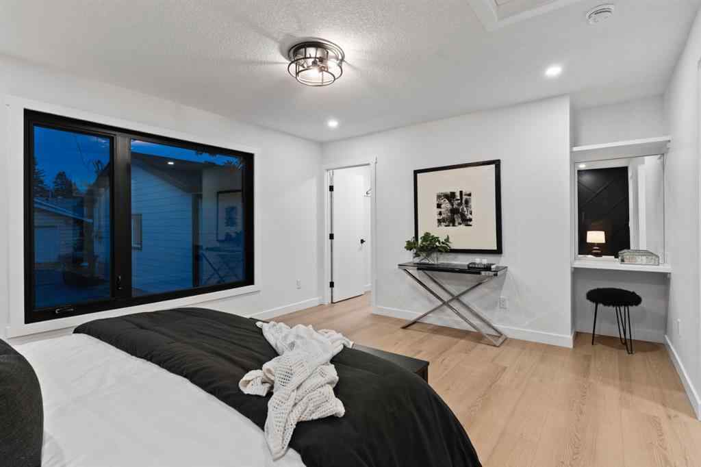 MLS® A2264944 - 4940 45 Street SW in Glamorgan Calgary, Residential