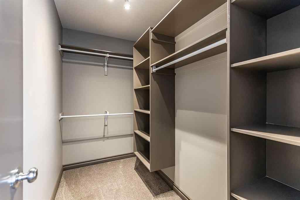 MLS® A2264947 - 44 Hamptons Crescent SE in SE Southridge Medicine Hat, Residential