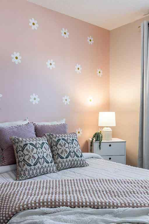 MLS® A2264947 - 44 Hamptons Crescent SE in SE Southridge Medicine Hat, Residential