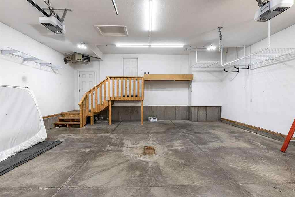 MLS® A2264947 - 44 Hamptons Crescent SE in SE Southridge Medicine Hat, Residential