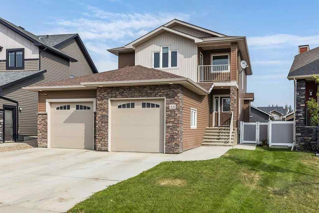 MLS® A2264947 - 44 Hamptons Crescent SE in SE Southridge Medicine Hat, Residential