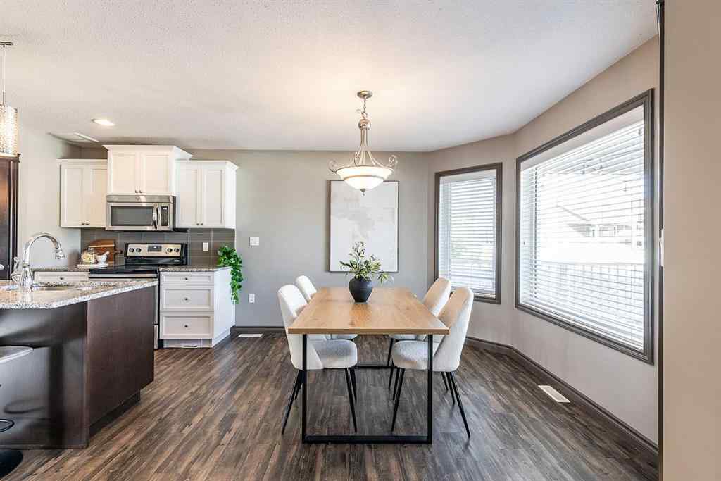 MLS® A2264947 - 44 Hamptons Crescent SE in SE Southridge Medicine Hat, Residential