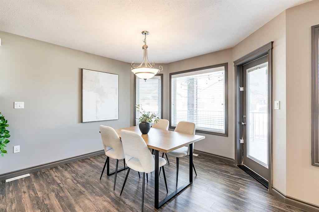 MLS® A2264947 - 44 Hamptons Crescent SE in SE Southridge Medicine Hat, Residential