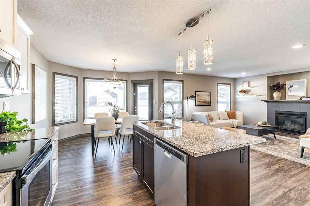 MLS® A2264947 - 44 Hamptons Crescent SE in SE Southridge Medicine Hat, Residential