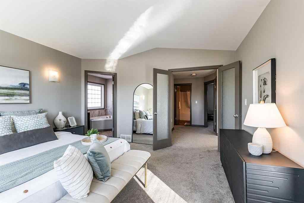 MLS® A2264947 - 44 Hamptons Crescent SE in SE Southridge Medicine Hat, Residential