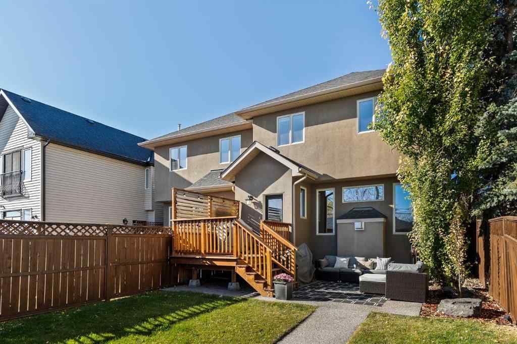 MLS® A2264948 - 2410 26 Street SW in Killarney/Glengarry Calgary, Residential