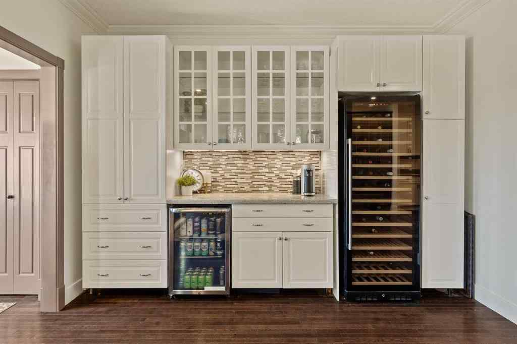 MLS® A2264948 - 2410 26 Street SW in Killarney/Glengarry Calgary, Residential