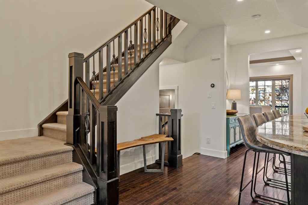 MLS® A2264948 - 2410 26 Street SW in Killarney/Glengarry Calgary, Residential