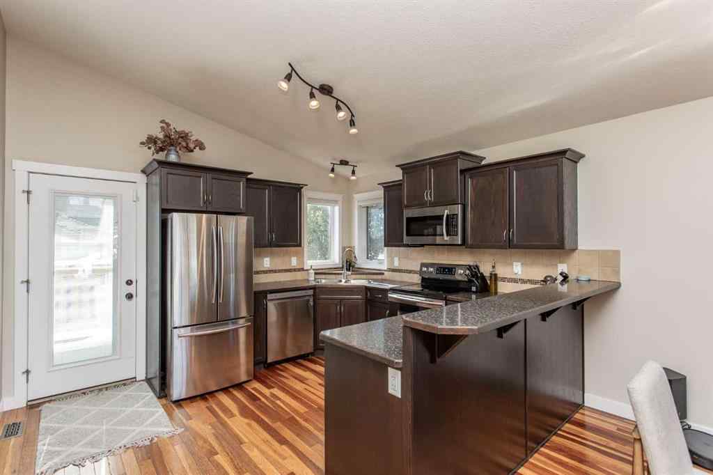 MLS® A2264949 - 62 Larsen Crescent  in Lonsdale Red Deer, Residential