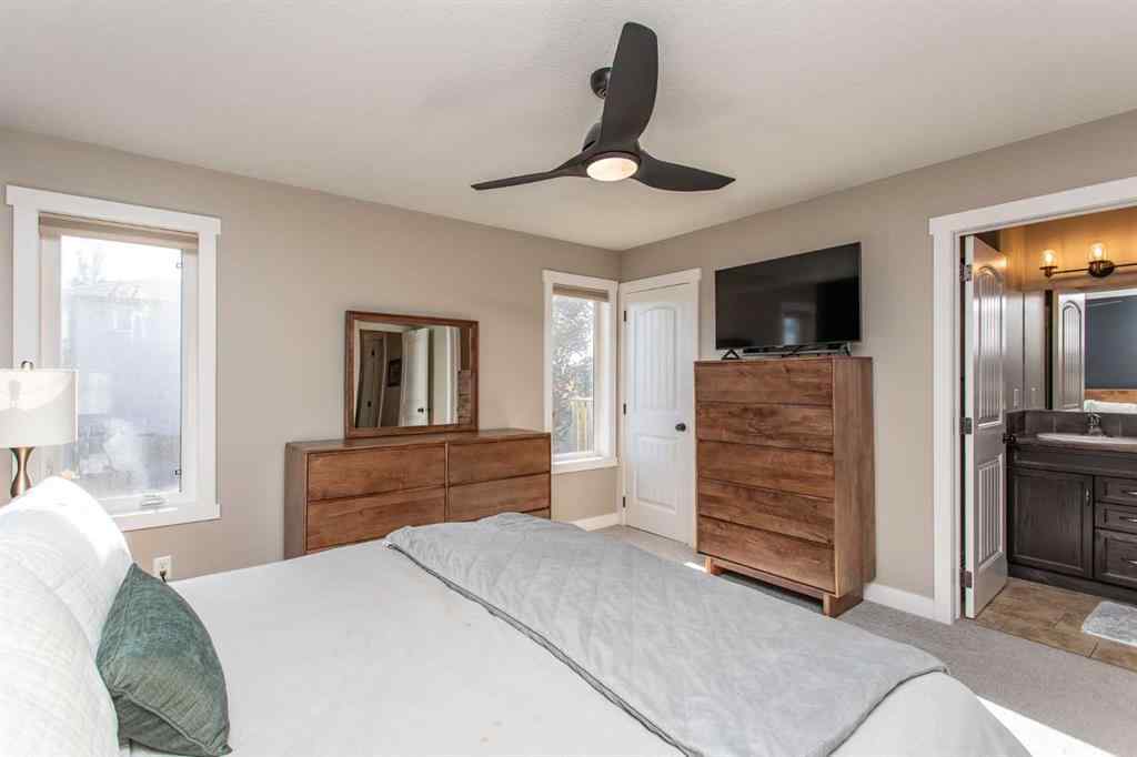 MLS® A2264949 - 62 Larsen Crescent  in Lonsdale Red Deer, Residential