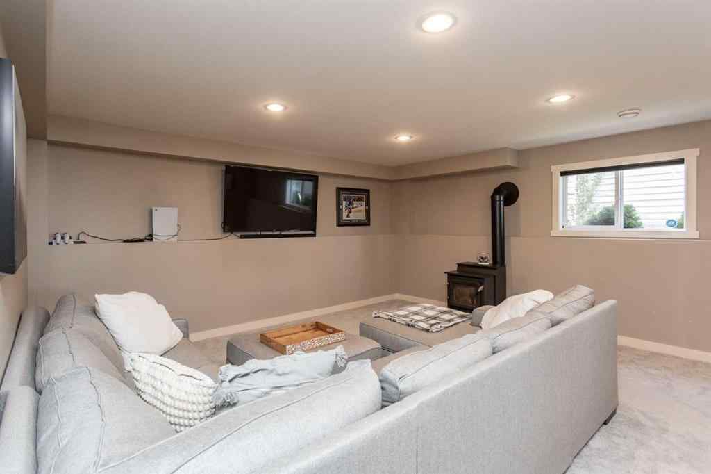 MLS® A2264949 - 62 Larsen Crescent  in Lonsdale Red Deer, Residential