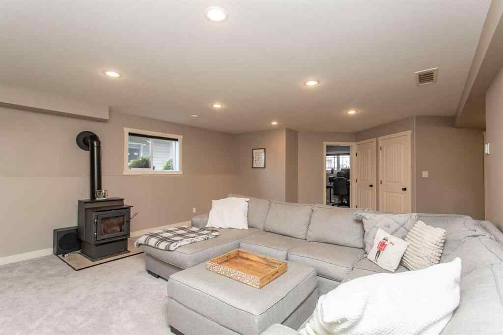 MLS® A2264949 - 62 Larsen Crescent  in Lonsdale Red Deer, Residential