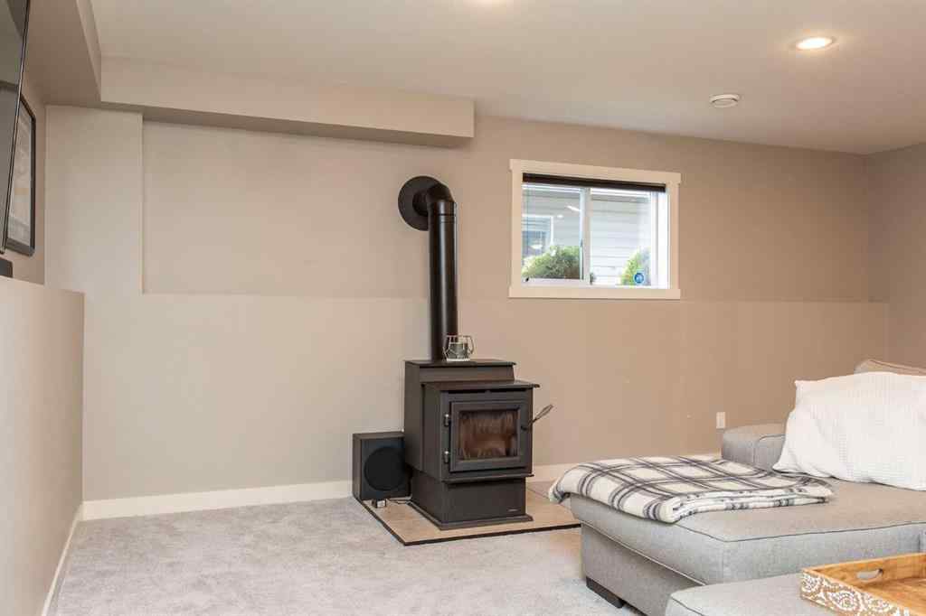 MLS® A2264949 - 62 Larsen Crescent  in Lonsdale Red Deer, Residential