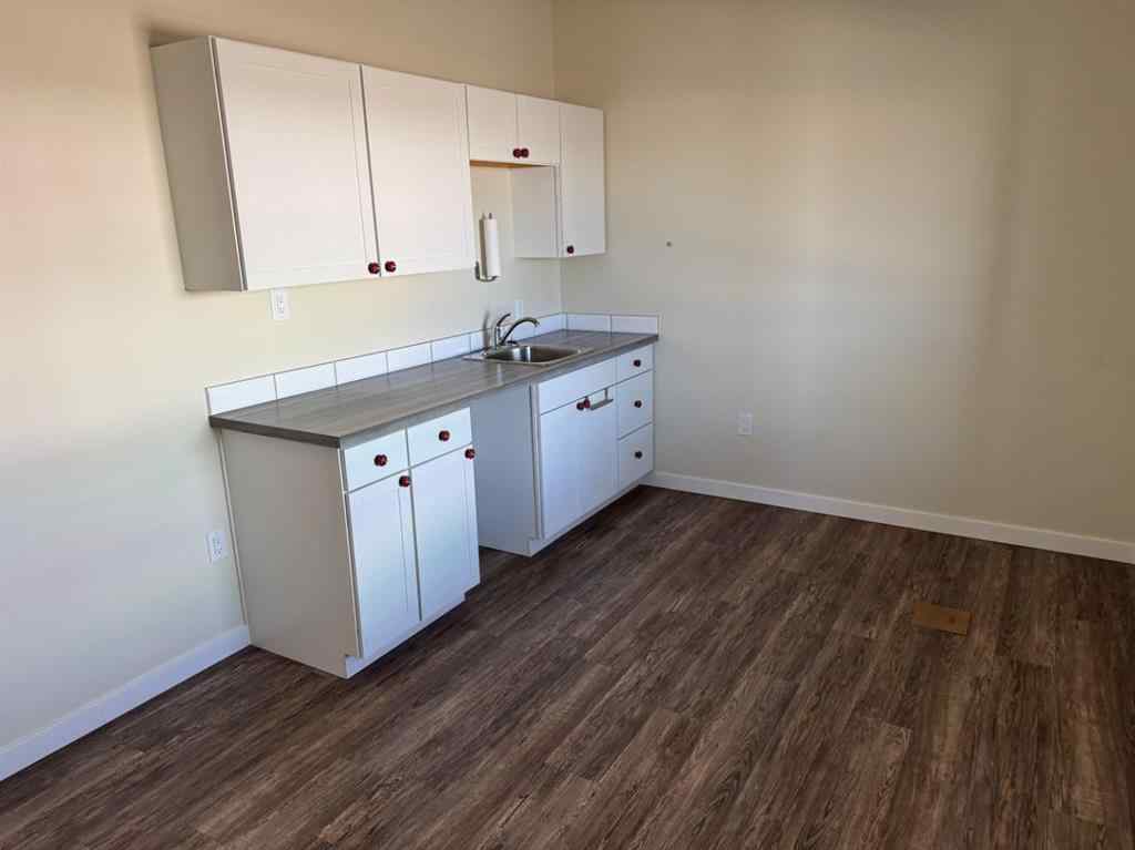 MLS® A2264950 - 838 18 Street  in NONE Fort Macleod, Commercial