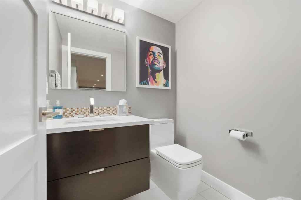 MLS® A2264951 - 2014 32 Avenue SW in South Calgary Calgary, Residential