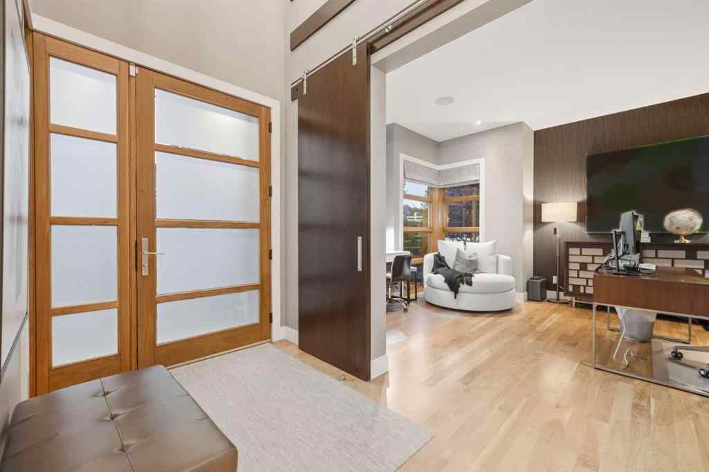 MLS® A2264951 - 2014 32 Avenue SW in South Calgary Calgary, Residential