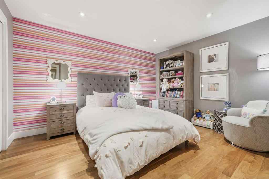 MLS® A2264951 - 2014 32 Avenue SW in South Calgary Calgary, Residential