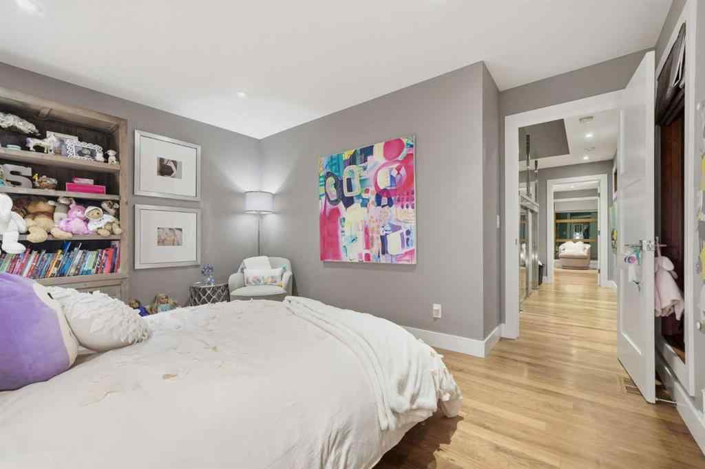 MLS® A2264951 - 2014 32 Avenue SW in South Calgary Calgary, Residential