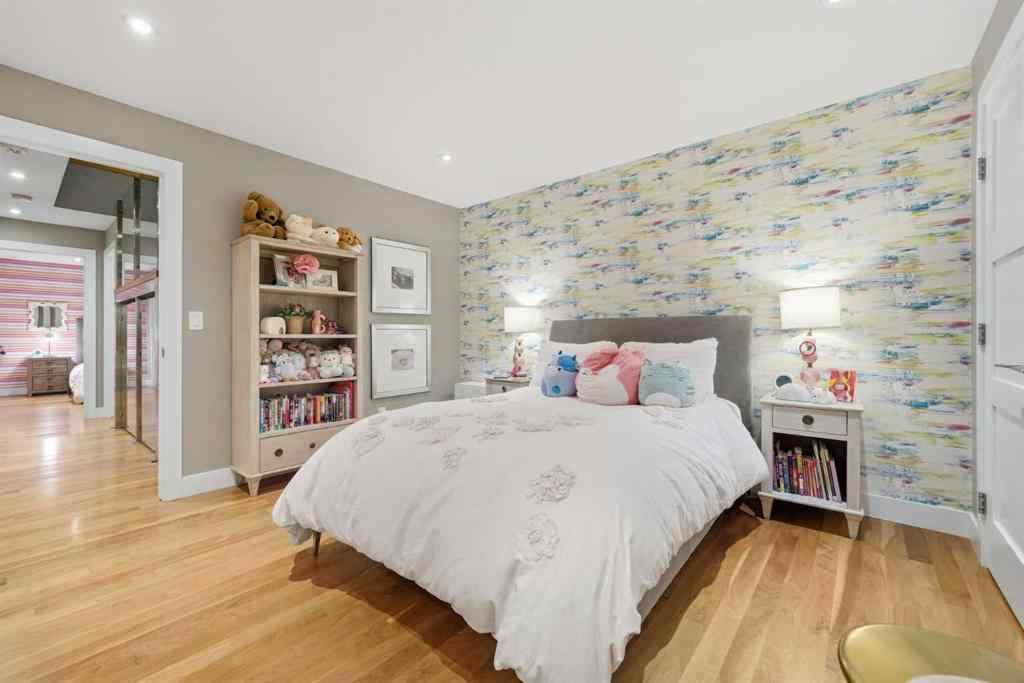 MLS® A2264951 - 2014 32 Avenue SW in South Calgary Calgary, Residential