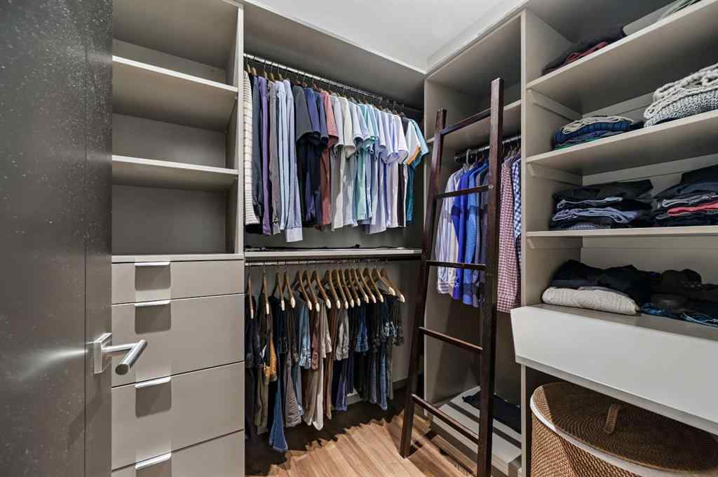 MLS® A2264953 - 2702 28 Avenue SW in Killarney/Glengarry Calgary, Residential