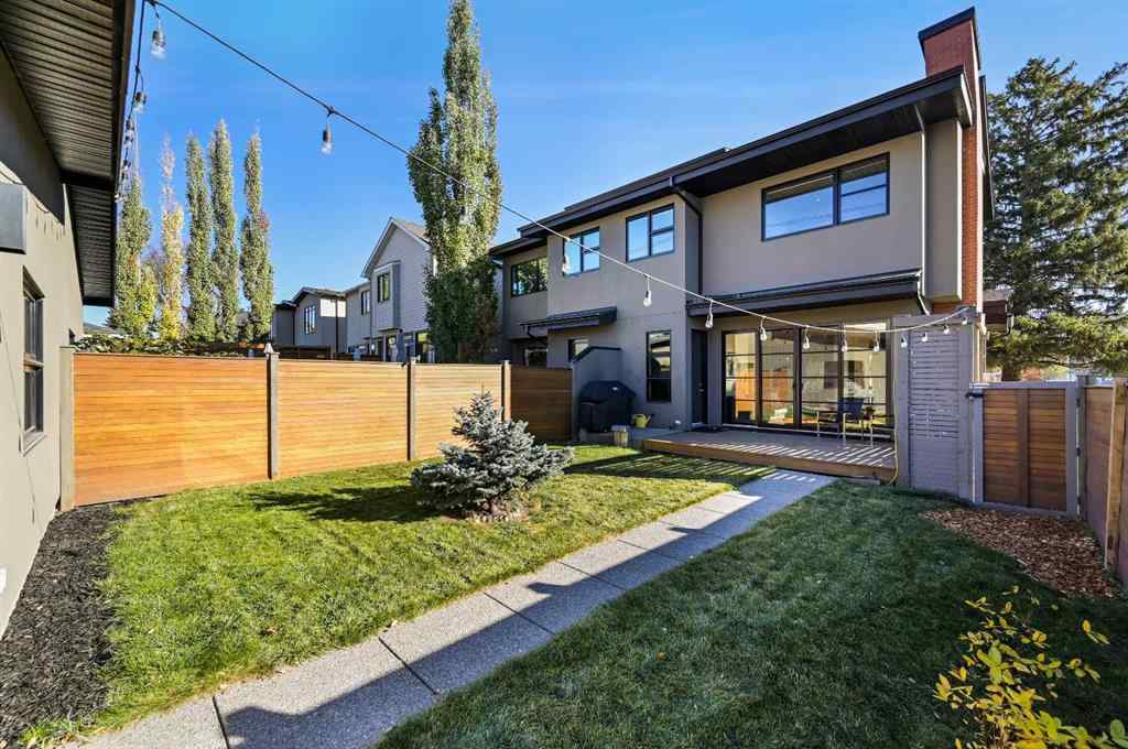 MLS® A2264953 - 2702 28 Avenue SW in Killarney/Glengarry Calgary, Residential