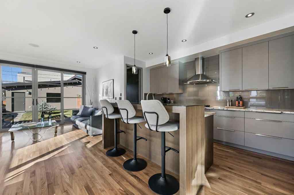 MLS® A2264953 - 2702 28 Avenue SW in Killarney/Glengarry Calgary, Residential