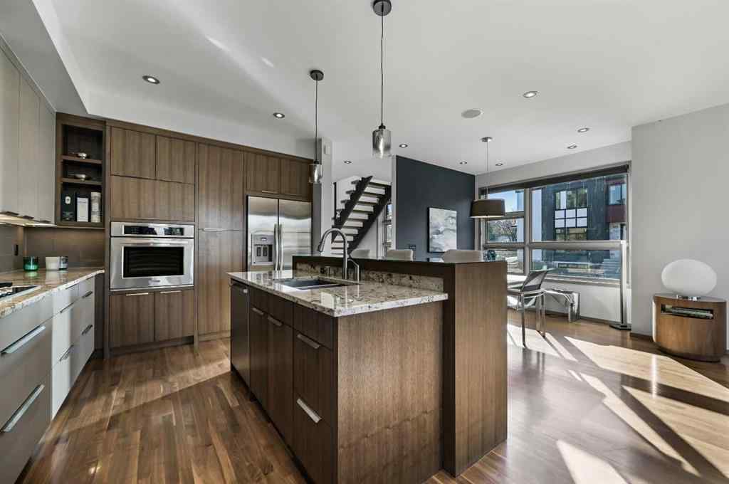 MLS® A2264953 - 2702 28 Avenue SW in Killarney/Glengarry Calgary, Residential