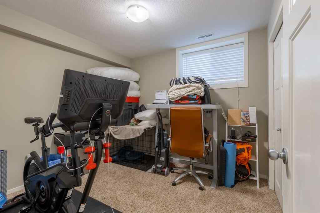 MLS® A2264957 - 230 Mt Sundance Crescent W in Sunridge Lethbridge, Residential