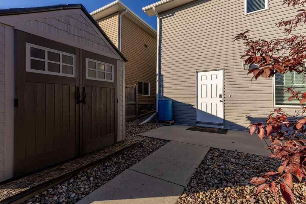 MLS® A2264957 - 230 Mt Sundance Crescent W in Sunridge Lethbridge, Residential