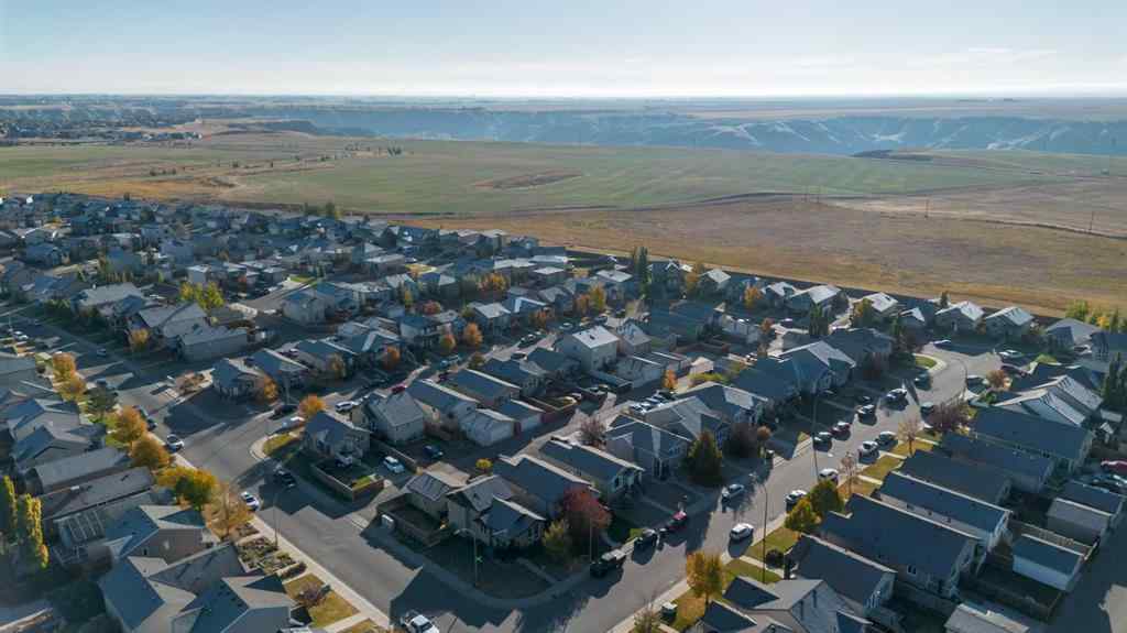 MLS® A2264957 - 230 Mt Sundance Crescent W in Sunridge Lethbridge, Residential