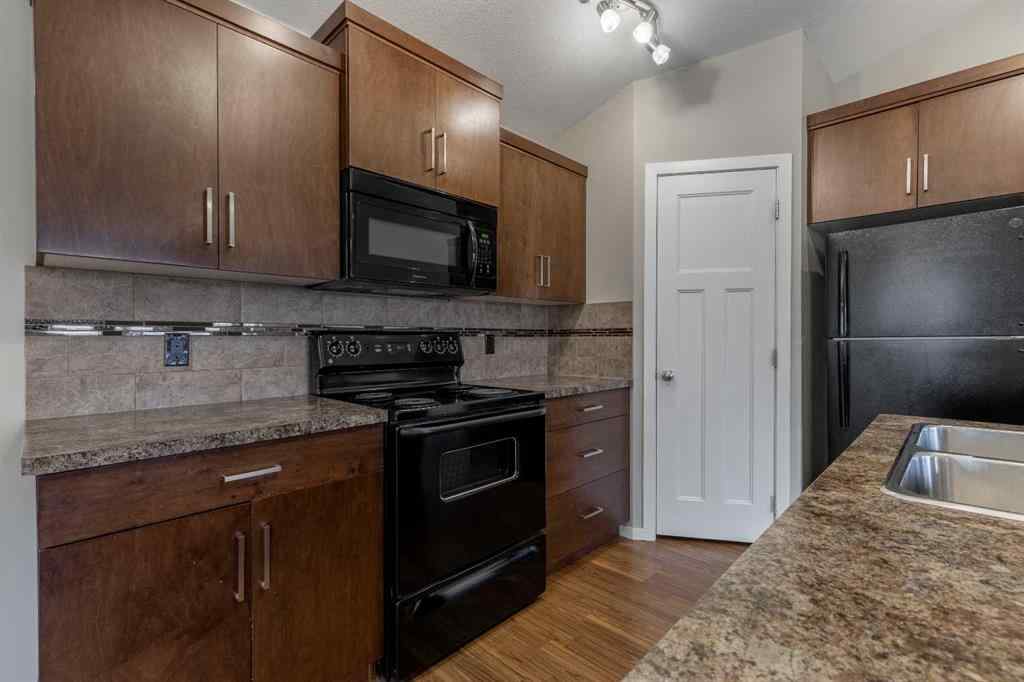 MLS® A2264957 - 230 Mt Sundance Crescent W in Sunridge Lethbridge, Residential