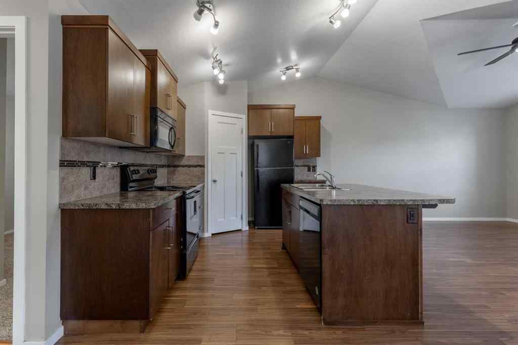 MLS® A2264957 - 230 Mt Sundance Crescent W in Sunridge Lethbridge, Residential