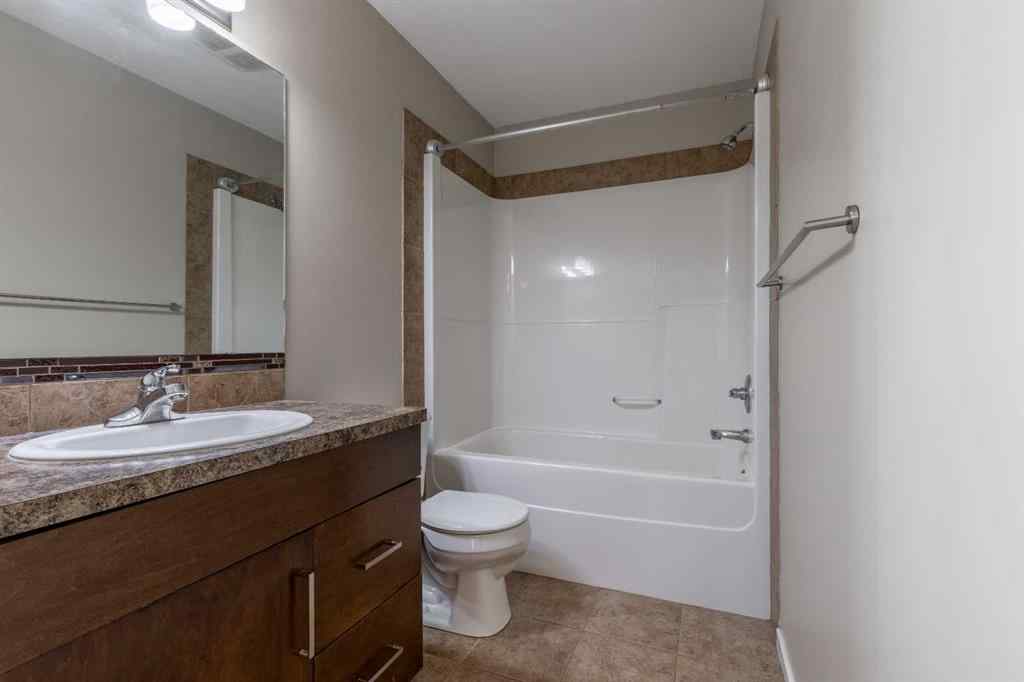 MLS® A2264957 - 230 Mt Sundance Crescent W in Sunridge Lethbridge, Residential