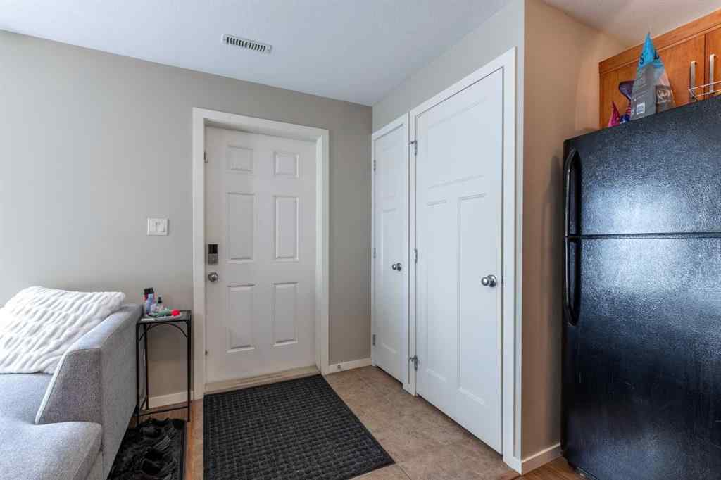 MLS® A2264957 - 230 Mt Sundance Crescent W in Sunridge Lethbridge, Residential