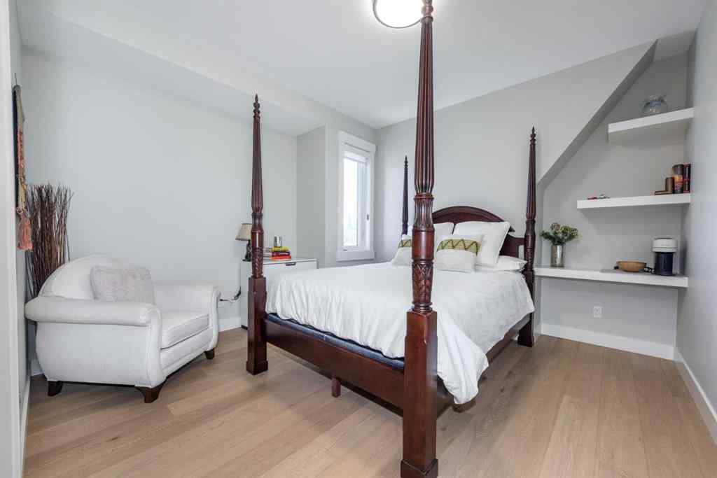 MLS® A2264959 - 4210 41 Avenue SW in Glamorgan Calgary, Residential