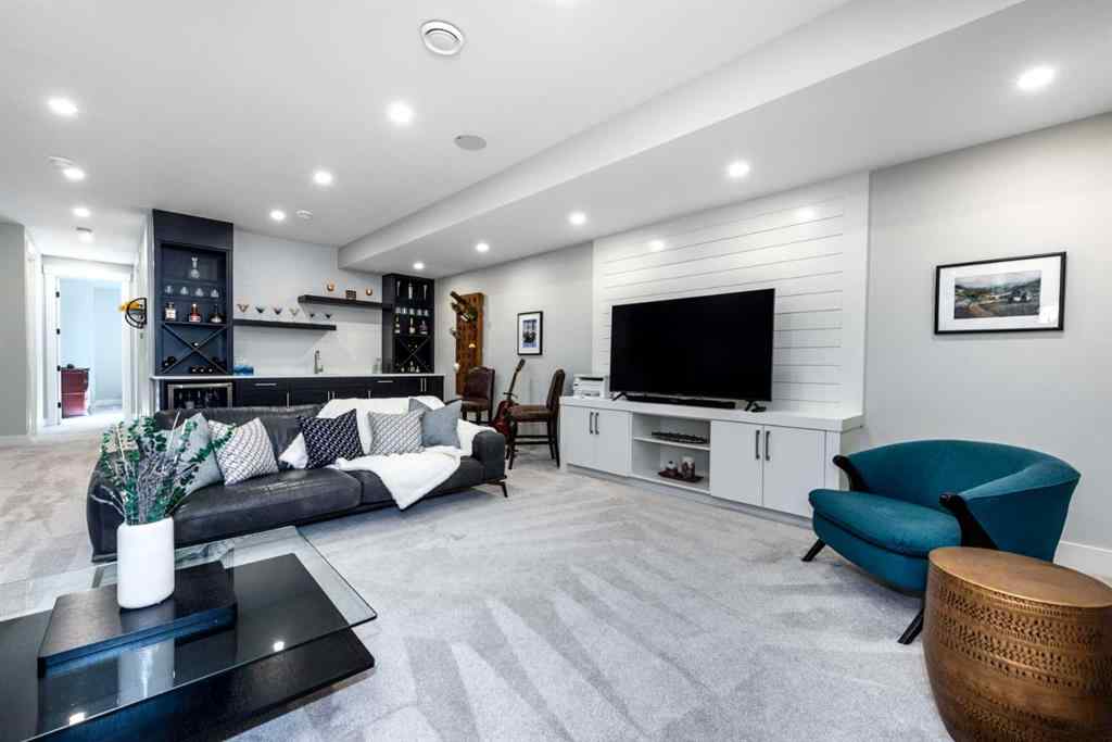 MLS® A2264959 - 4210 41 Avenue SW in Glamorgan Calgary, Residential