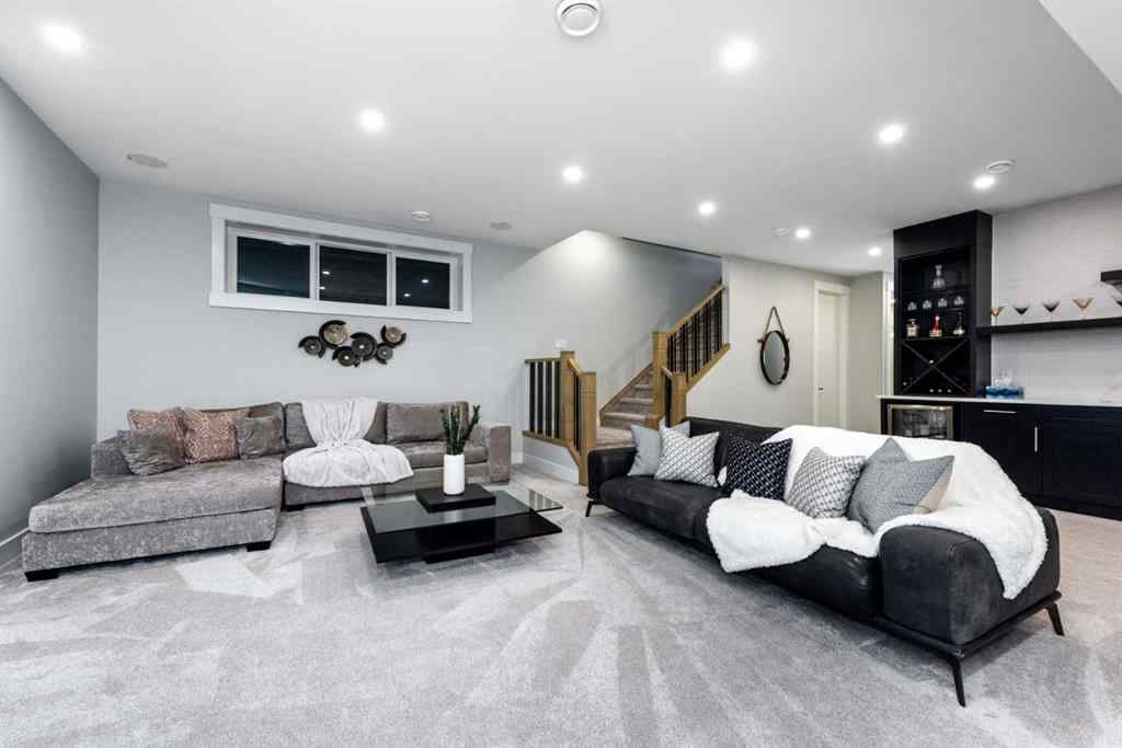 MLS® A2264959 - 4210 41 Avenue SW in Glamorgan Calgary, Residential