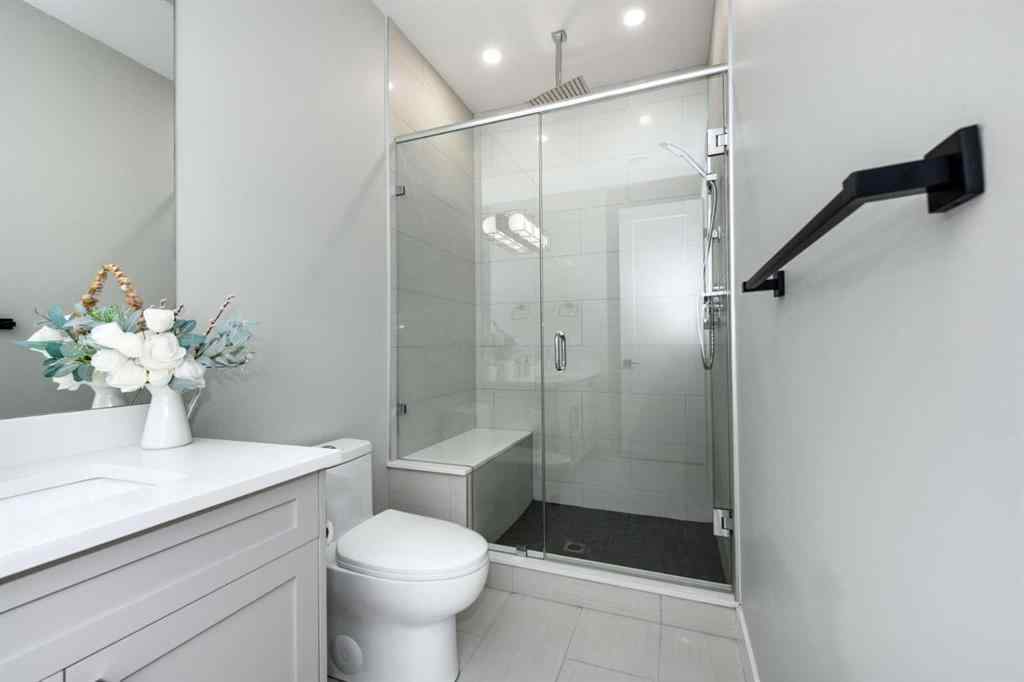 MLS® A2264959 - 4210 41 Avenue SW in Glamorgan Calgary, Residential