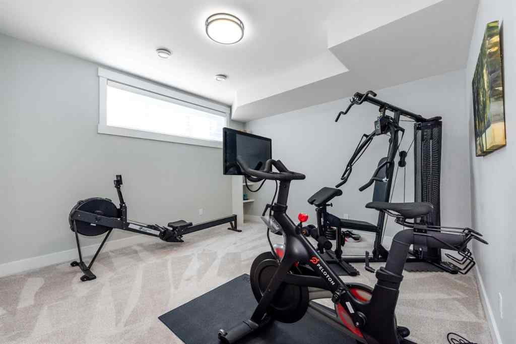 MLS® A2264959 - 4210 41 Avenue SW in Glamorgan Calgary, Residential