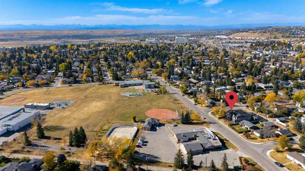 MLS® A2264959 - 4210 41 Avenue SW in Glamorgan Calgary, Residential