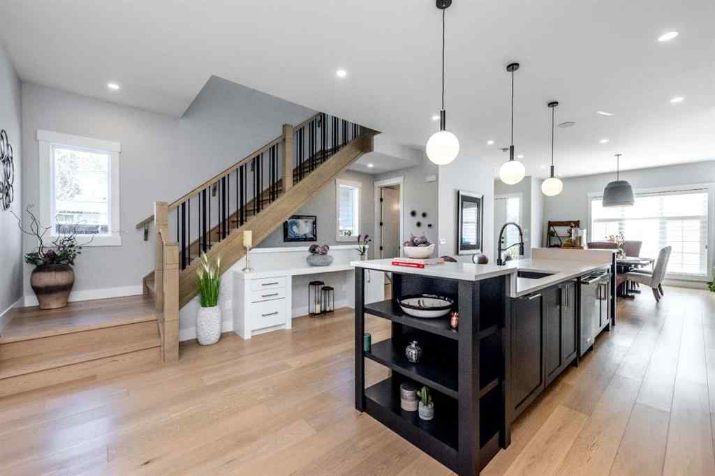 MLS® A2264959 - 4210 41 Avenue SW in Glamorgan Calgary, Residential