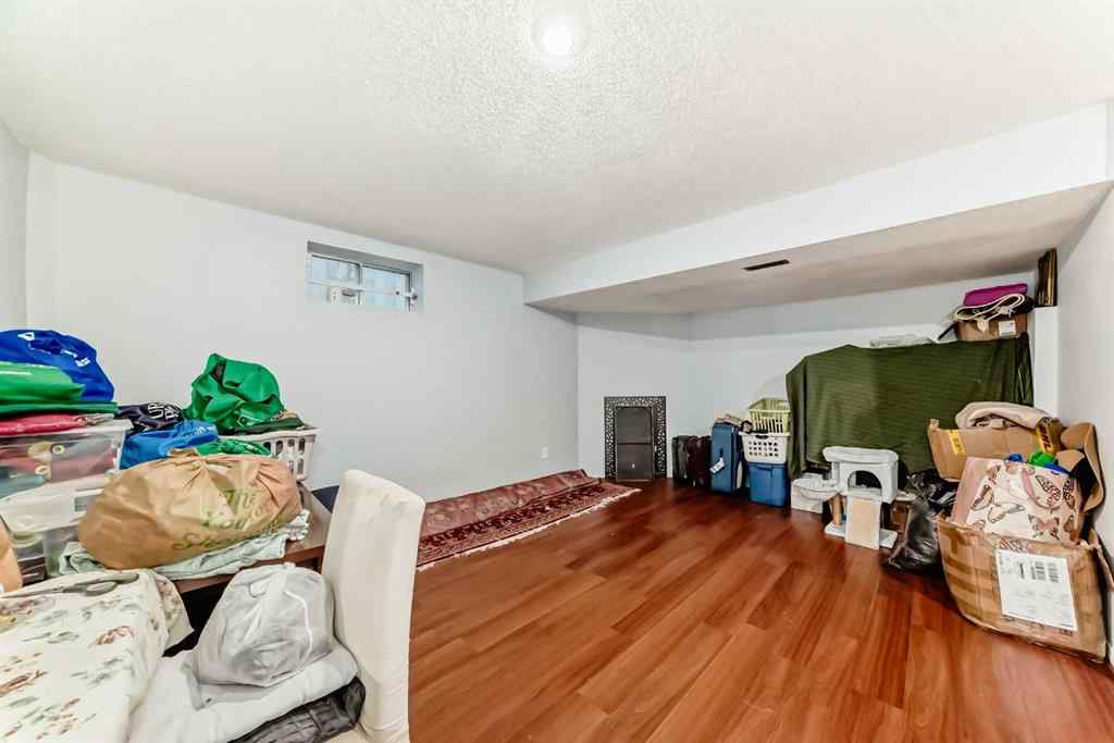 MLS® A2264960 - 11 San Diego Green NE in Monterey Park Calgary, Residential